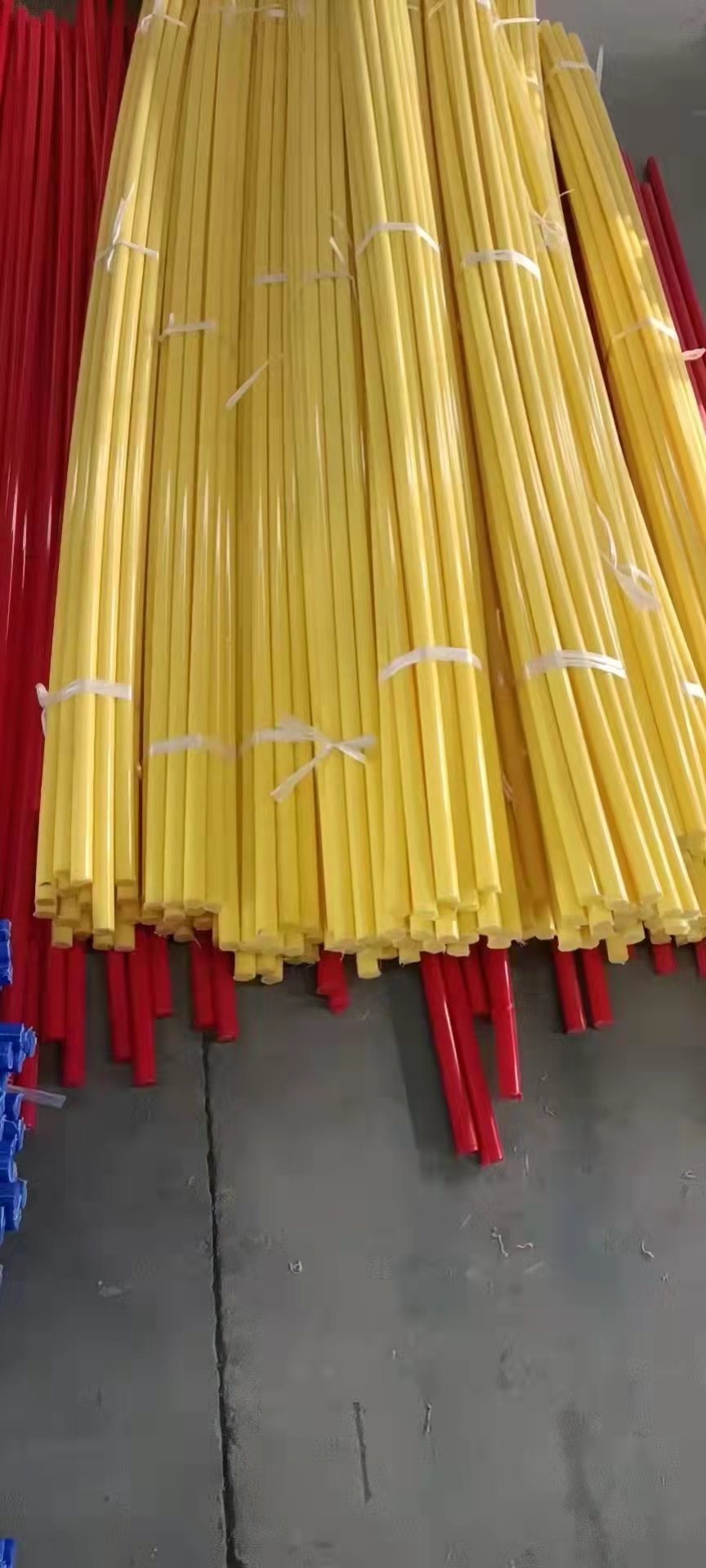 稀土含油尼龍棒.jpg